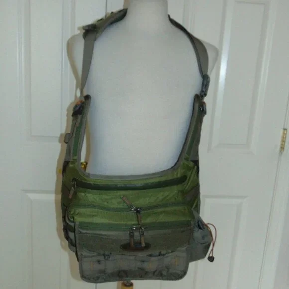 FISHPOND SLING PACK - Picture 1 of 6